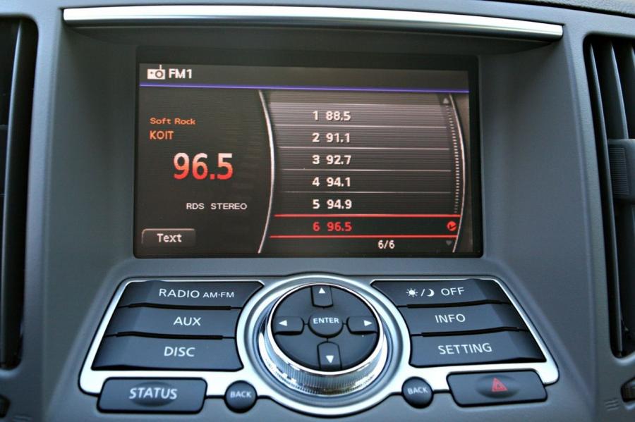  Infiniti G25 2011 года  (фото 15 из 27)